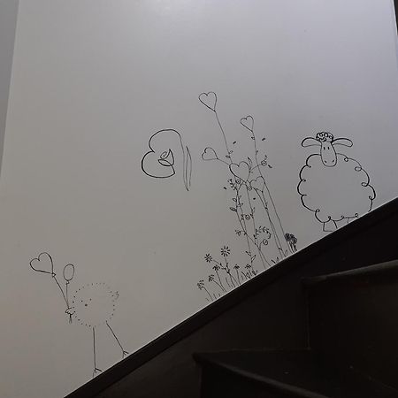 L'Artistique, 4 Lits, 2 Chambres, Stationnement Gratuit, Spacieux, Atypique Amiens Eksteriør bilde